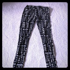 Aztec print leggings